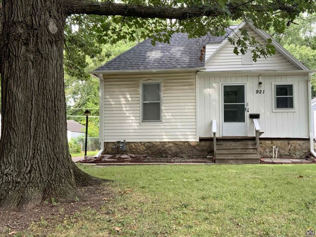 921 SW Frazier AVE, Topeka, KS 66606