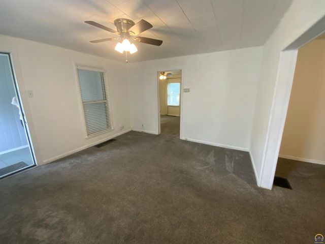 921 SW Frazier AVE, Topeka, KS 66606
