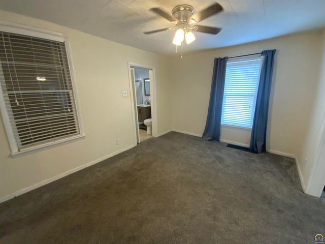 921 SW Frazier AVE, Topeka, KS 66606