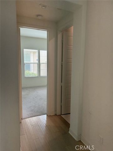 233 Radial, Irvine, CA 92618