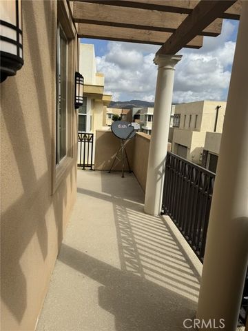 233 Radial, Irvine, CA 92618