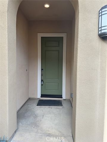 233 Radial, Irvine, CA 92618