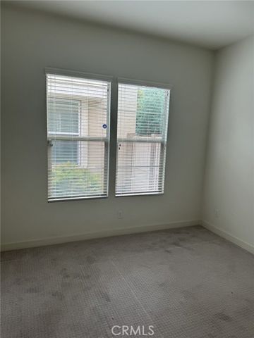 233 Radial, Irvine, CA 92618