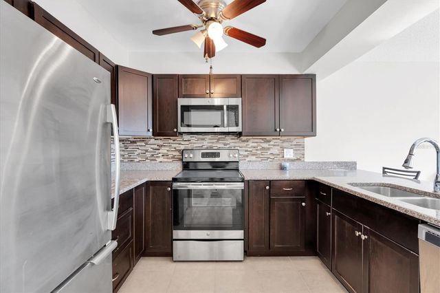 225 COUNTRY CLUB DRIVE A203, Largo, FL 33771