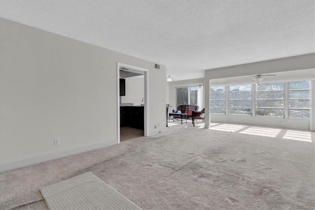 225 COUNTRY CLUB DRIVE A203, Largo, FL 33771