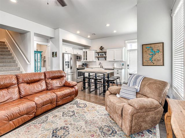76 Lower Greenway, Carlton Landing, OK 74432