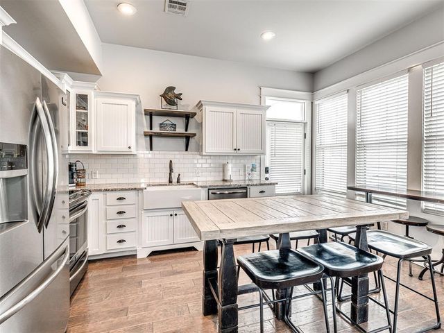 76 Lower Greenway, Carlton Landing, OK 74432