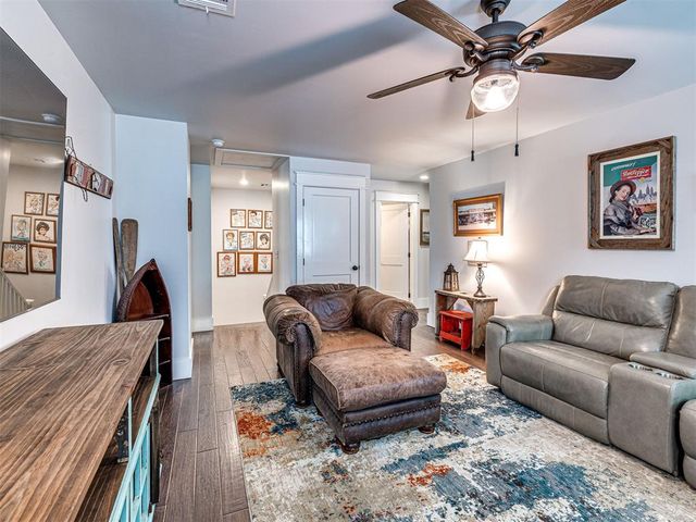 76 Lower Greenway, Carlton Landing, OK 74432