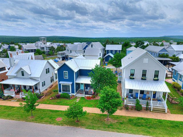 76 Lower Greenway, Carlton Landing, OK 74432