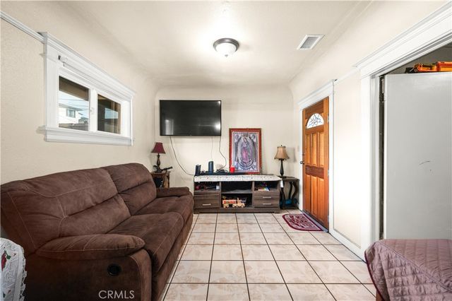 949 Hollins Street, Los Angeles, CA 90023