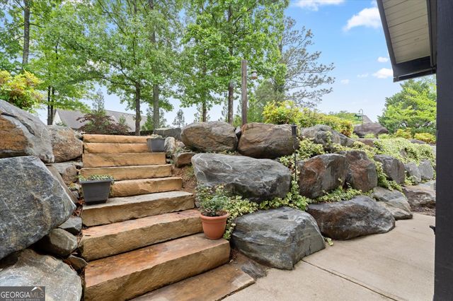 2298 Wickingham Drive NE, Marietta, GA 30066