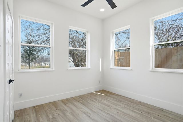 118 Willow Lane, Roanoke, TX 76262