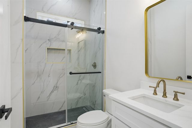 118 Willow Lane, Roanoke, TX 76262