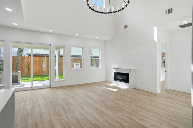 118 Willow Lane, Roanoke, TX 76262