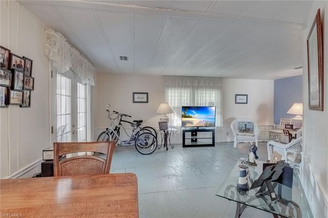 14597 Paul Revere LOOP, North Fort Myers, FL 33917