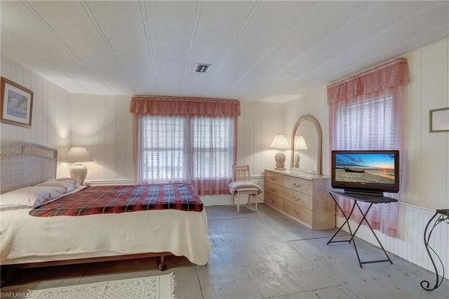 14597 Paul Revere LOOP, North Fort Myers, FL 33917