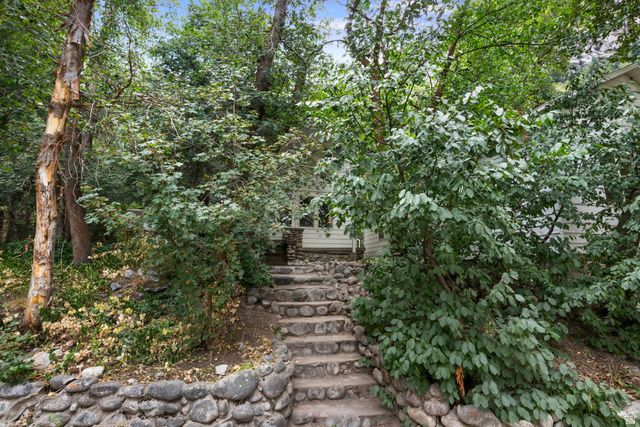 5004 E WASATCH RESORT RD, Sandy, UT 84092