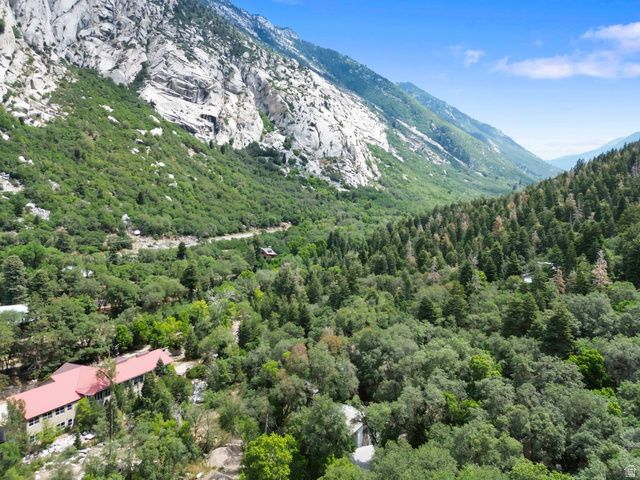 5004 E WASATCH RESORT RD, Sandy, UT 84092