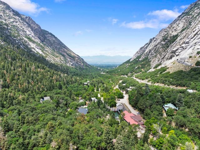 5004 E WASATCH RESORT RD, Sandy, UT 84092