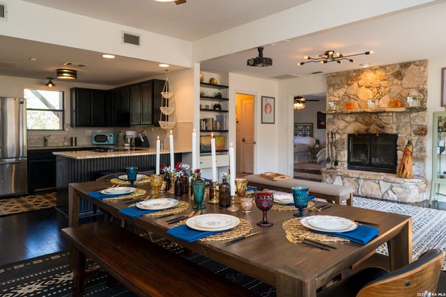 810 Oakwood, San Marcos, TX 78666