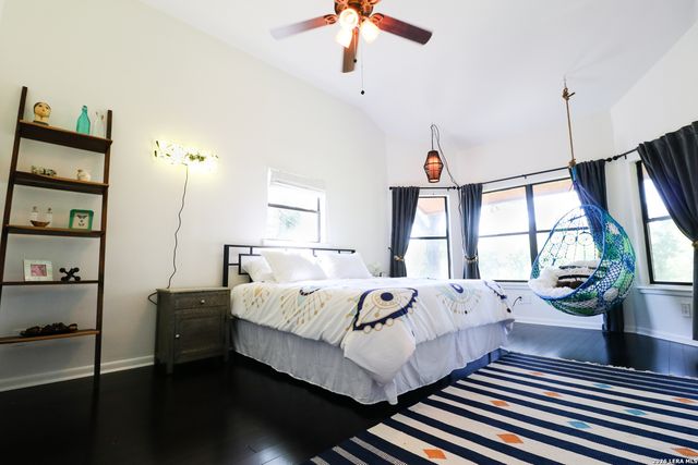 810 Oakwood, San Marcos, TX 78666