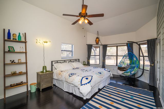 810 Oakwood, San Marcos, TX 78666