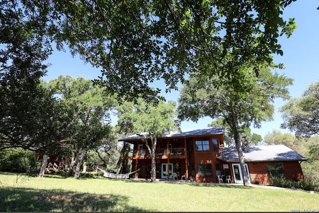 810 Oakwood, San Marcos, TX 78666