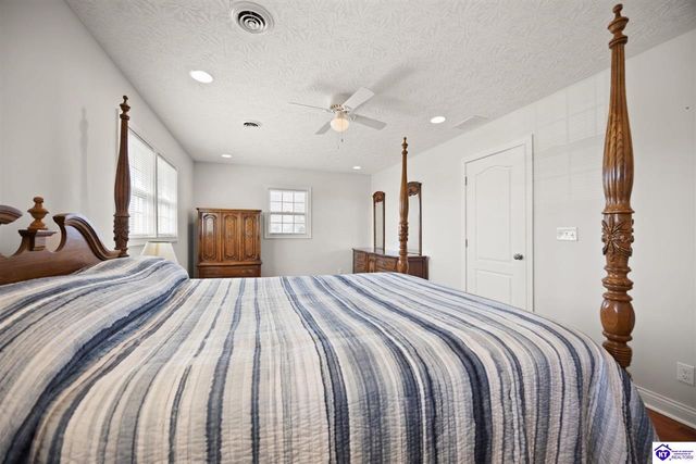 1292 E Gap Hill Road, Cub Run, KY 42729