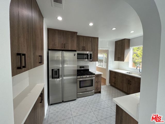 2335 Prosser Avenue, Los Angeles, CA 90064