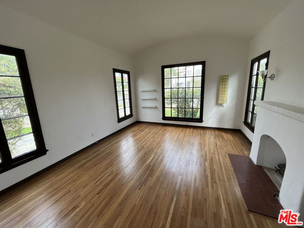 2335 Prosser Avenue, Los Angeles, CA 90064