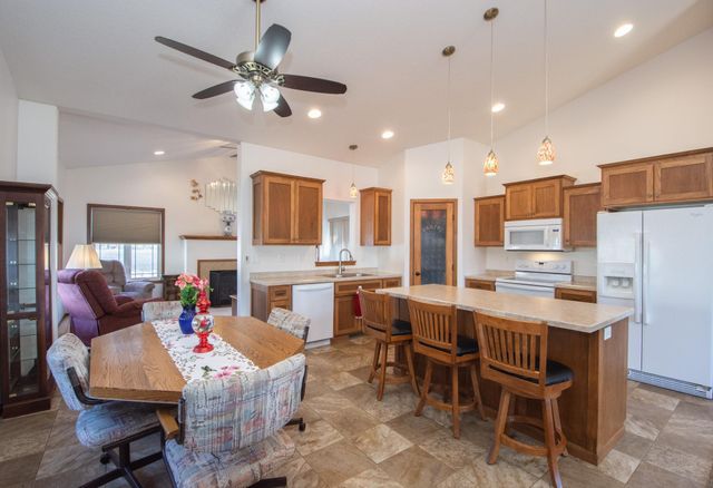 1106 6th Avenue NE, Dilworth, MN 56529