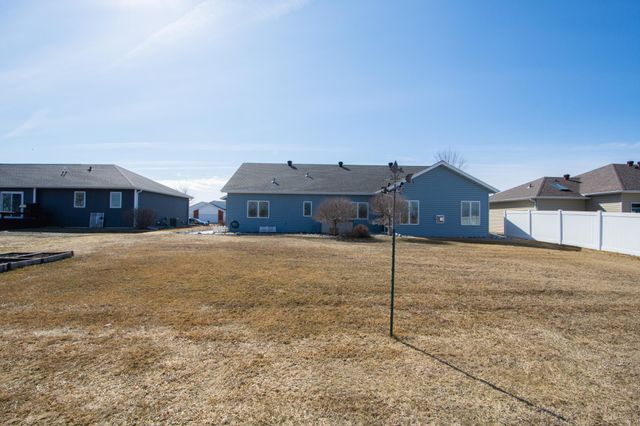 1106 6th Avenue NE, Dilworth, MN 56529