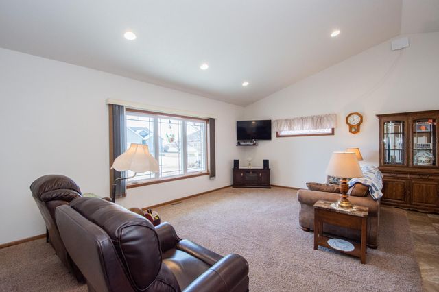 1106 6th Avenue NE, Dilworth, MN 56529