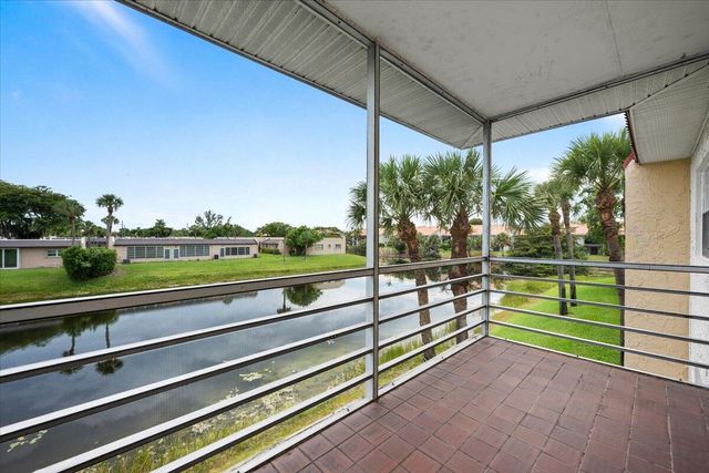 190 Lake Evelyn Drive 190, West Palm Beach, FL 33411