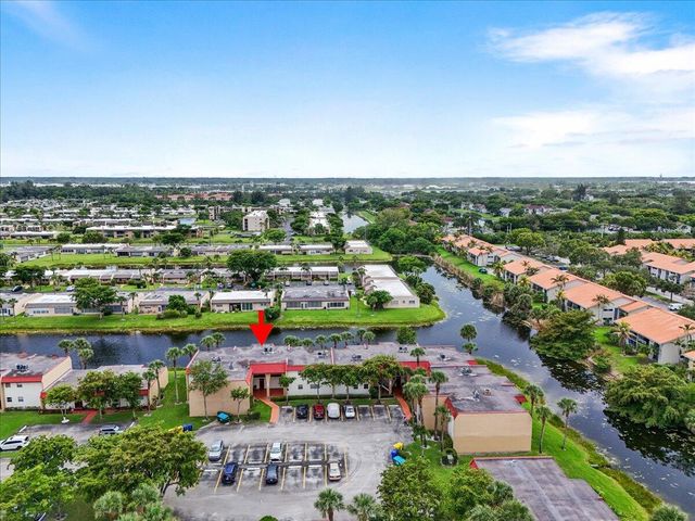 190 Lake Evelyn Drive 190, West Palm Beach, FL 33411
