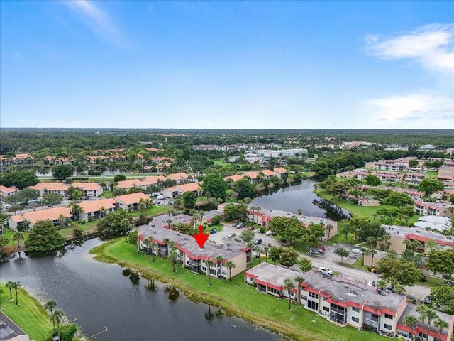 190 Lake Evelyn Drive 190, West Palm Beach, FL 33411