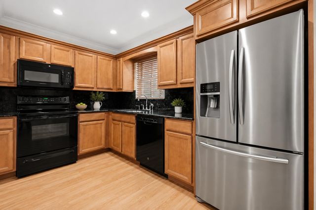 190 Lake Evelyn Drive 190, West Palm Beach, FL 33411