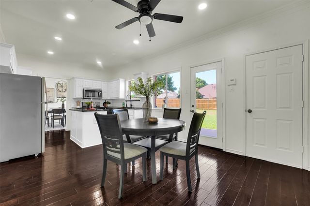 709 Teresa Drive, Desoto, TX 75115