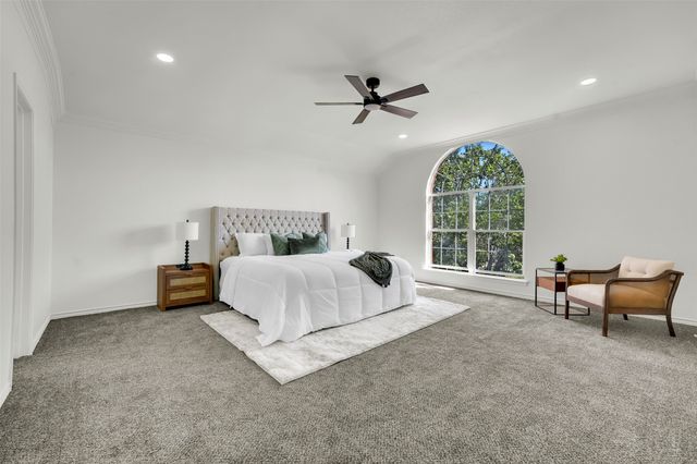 709 Teresa Drive, Desoto, TX 75115