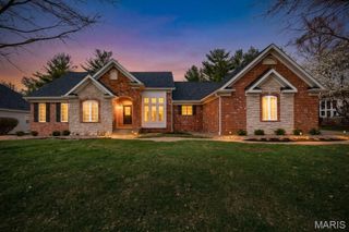 59 W Meath Ring, Weldon Spring, MO 63304
