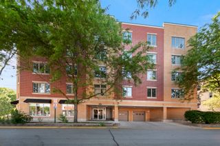8000 Kilpatrick Avenue 2E, Skokie, IL 60076