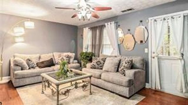 338 Saratoga Place, Riverdale, GA 30296