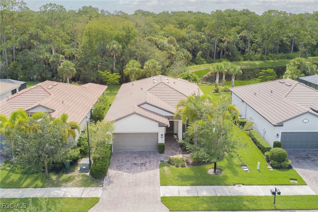 15724 Angelica DR, Alva, FL 33920