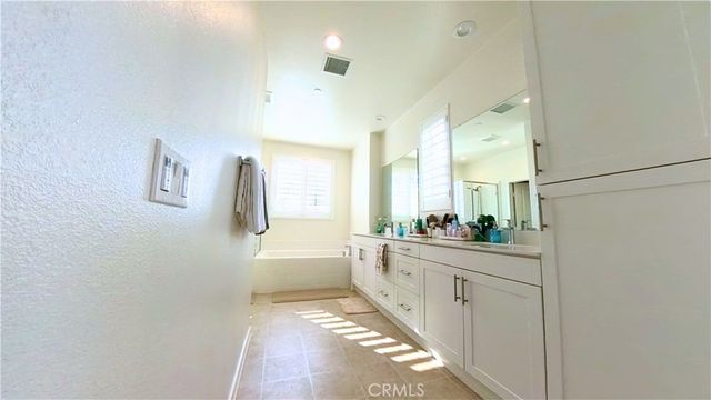 6035 Rio Bravo, Eastvale, CA 92880