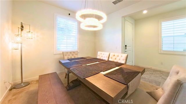 6035 Rio Bravo, Eastvale, CA 92880