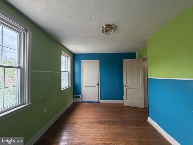 8648 OAK RD, Baltimore, MD 21234