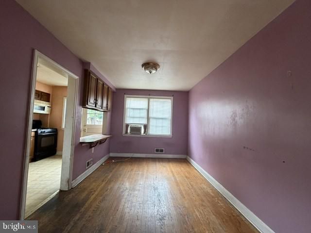 8648 OAK RD, Baltimore, MD 21234