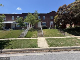 8648 OAK RD, Baltimore, MD 21234