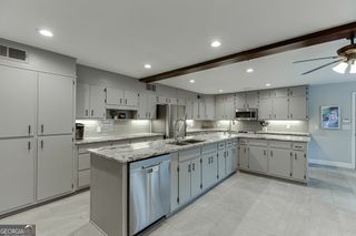 5984 Dolvin Lane, Buford, GA 30518