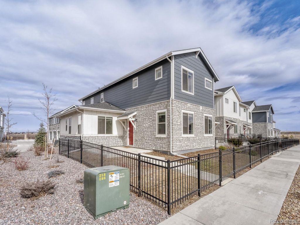 27693 E 1st Place, Aurora, CO 80018